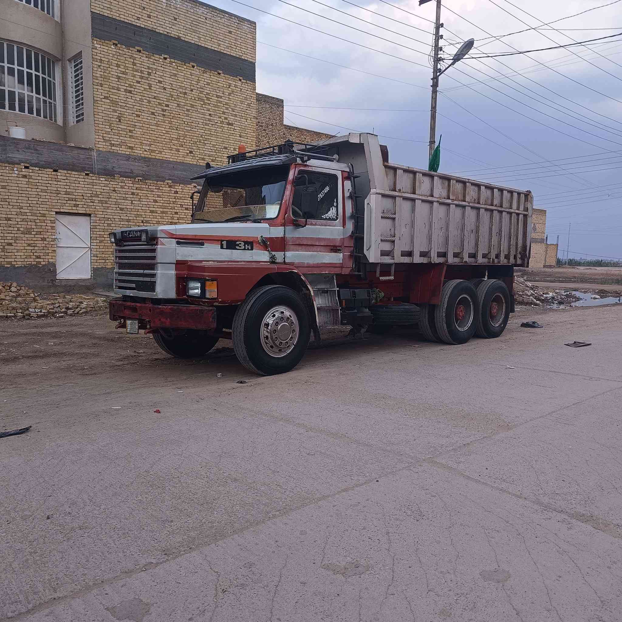 السلام عليكم
سكانيه للبيع موديل 82
والتفاصيل اكثر عل رقم ***********
