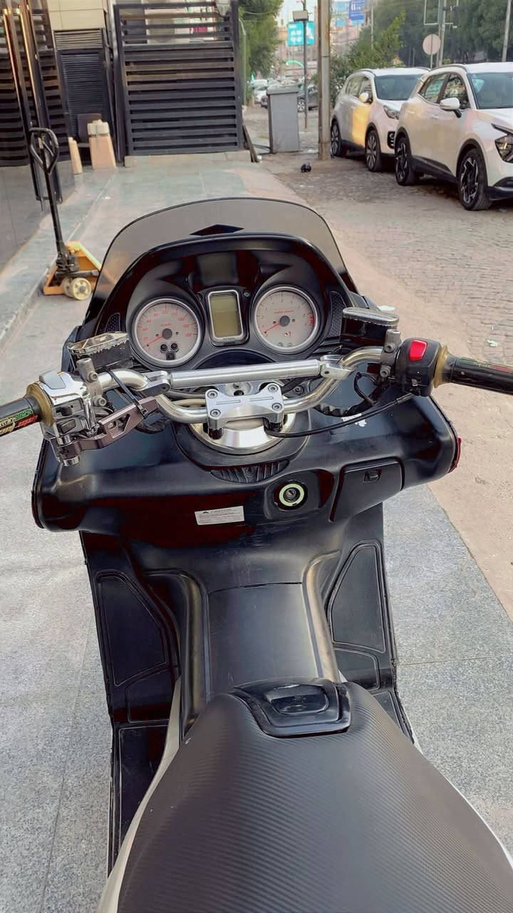 للبيع تي ماكس 2008 نوزل الدراجه اكفلك مكينه من الصوت والفتح والدخانه نضافه الكفرات 60/100  قبل اسبوع ادامه كامله كلج دهن كلجات خرز رياضي قايش جديد الدراجه شغل واطلع لله شاهد ما موكفتني تايرات جدد 
مكاني الامين الثانيه 
الرقم : ***********

السعر 16 وبيهة مجال قليل
