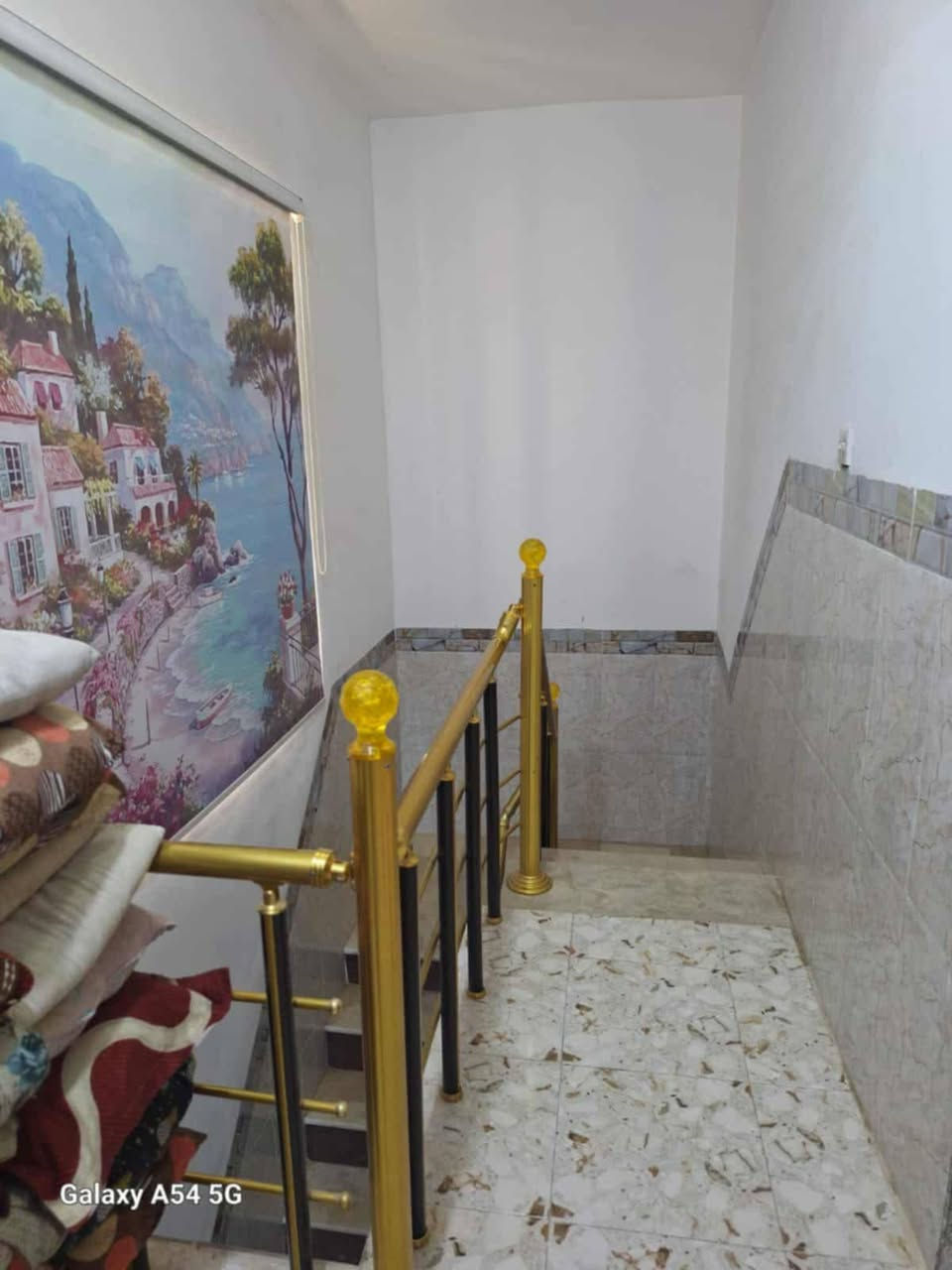 دار للبيـــــــــــــع....
طابــــــــو زراعي سنـــــــــد // 25.... 
ــــــــــــــــــــــــــــــ
زويــــــــر الغربي مجاور معمل المرور 
طريق حلــــــــه كربلاء /خلف التجاري...  
ــــــــــــــــــــــــــــــــــــــــ
بمســـــــــاحه / 200م طابقيــــــــن والبناء نظيف جــــــــديد... 

أربعة غرف نـــــــــــوم
 صالــــــه هـــــــول مطبـــــــــــخ
 صحيات خارجية وداخليه كــــــــــراج حديقــــــــــه ومناور... 
ـــــــــــــــــــــــــــــــــــــــــــــــــــ
مبلغ البيـــــــــع...  155 مليــــــــون 
***********
***********
