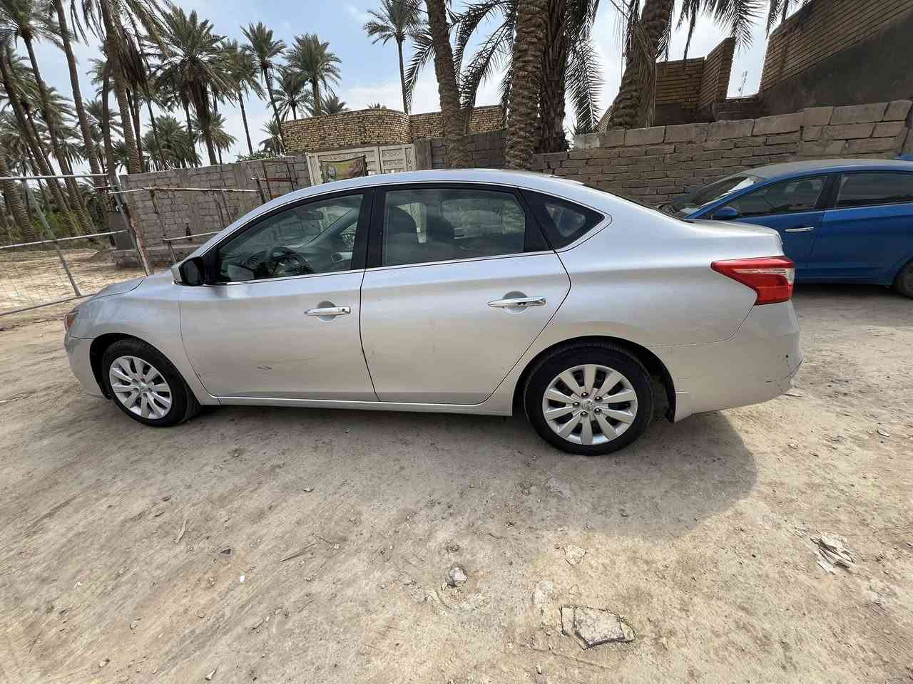السلام عليكم
نيسان سنترا مديل 18 وارد امريكي
مكينه 1800 
حادث بامريكا بنيد وجاملغ بدون دواخل
وداخل العراق تلحيضيات بسيطه
مكينه وكير نظيفات
السعر 85 وبيه مجال بسيط
الشراي يتصل ***********
او يراسل الصفحه
مكان السياره حله
