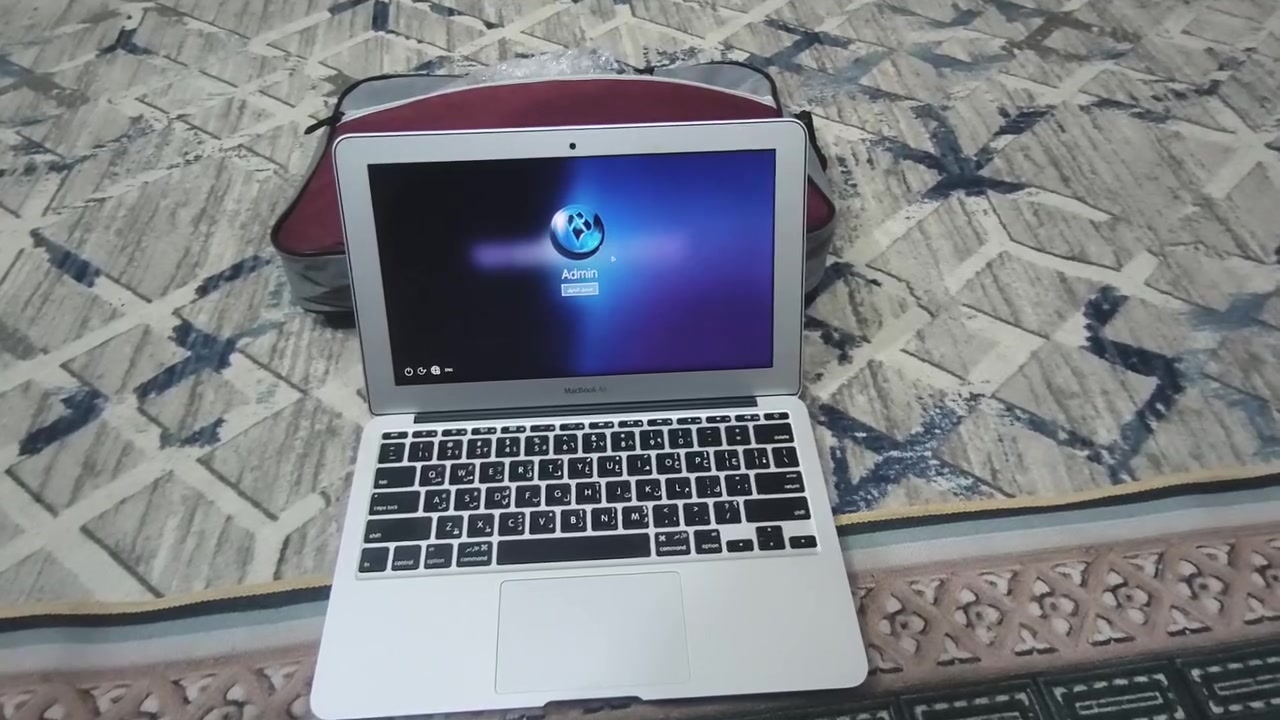 لابتوب ابل 

💻 MacBook Air 11.6” – Core i5
💸 السعر: 170 ألف وبي مجال للشراي 

---

🔧 المواصفات:
• رام 4GB – SSD 128GB
• شاشة 11.6 إنش
• نظام macOS – نظافة 95%

✅ المميزات:
• خفيف وأنيق – بطارية 5 ساعات
• منافذ: USB ×2 – Thunderbolt – سماعة
• Wi-Fi – Bluetooth
• برامج: أوفيس، شات GPT، برمجة أساسية
• تشغيل سريع – قابل للتحديث

🎁 هدايا:
• شاحن – ماوس – تعريب – حقيبة

للحجز والاستفسار الرقم واتساب أو أتصل 

 ***********

و أهلاً وسهلاً بكم في اي وقت 🤍
