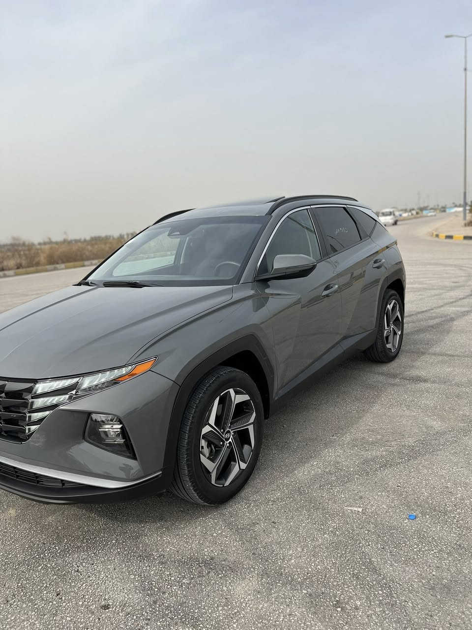 السلام عليكم 
للبيع فقط 
هونداي توكسان موديل 24 بدون رقم منفيس بأسمي لون إسمنتي 
( السياره بيه سرقت بنيد من امريكا وبدلت بنيد وصبغه فقط بدون ايرباك ) 
ماشيه 20 الف ميل فول مواصفات 
فتحه 
بصمه 
شاشه كبيره 
كشنات جلد 
كشن كهرباء 
رادارت امامي وخلفي وجانبي 
ويل كب حجم 19
بصمه أبواب + بصمه تشغيل 
اشاره ترحيب عند الاقتراب 
تشغيل عن بعد 
لد نهاري ليلي 
جنطه كهرباء 
اشاير بل مري 
شاشه تدعم الكار بلي
تحكم استيرن اربع جهات 
قياده ذاتيه 
ثلاث وضعيات قياده 
تبريد قطعتين 
محرك 2500 
مكان السياره بابل الحله 
هـ ***********
