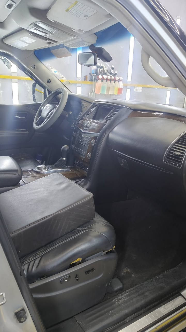 انفنتي QX56 موديل 2011 ياباني
فئة VIP فول 
تبريد تدفئه شامل حتى الكشنات
جنطه كهرباء 
كشنات سياحي 
المكينة والكير مكفول
كهربائيات مكفول
مكينه 8 سلندر 5.6 سريعة بشكل
رقم شمالي بأسمي السنوية جديدة
السياره بيها صبغ فقط الدعاميات
السيارة مكفولة بدون اي حادث
السعر (( 155 )) ورقة وبيها مجال قليل
مكاني الديوانية
***********
