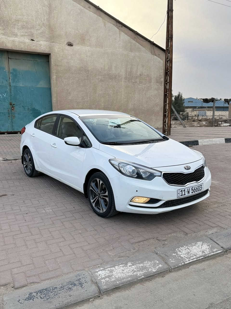 سلام عليكم كيا سيراتو 2014 خليجي رقم بغداد الدولي بسمي تحويل مباشر سياره مكفوله كفالة عامه من الضربه والصبغ وتبديل بارد بسيط وسونار مرفق مع الصوره سياره جاهزه مكينه 2000 دوش وكير 6 نمر مكفولات حداديه جديده تخم تاير جديد ويلكب 17 كروم شاشه كامره دواره حساسات امامي خلفي تحكم ستيرن مكان سياره كربلاء 
سعر 122 مجال بسيط ***********
***********
