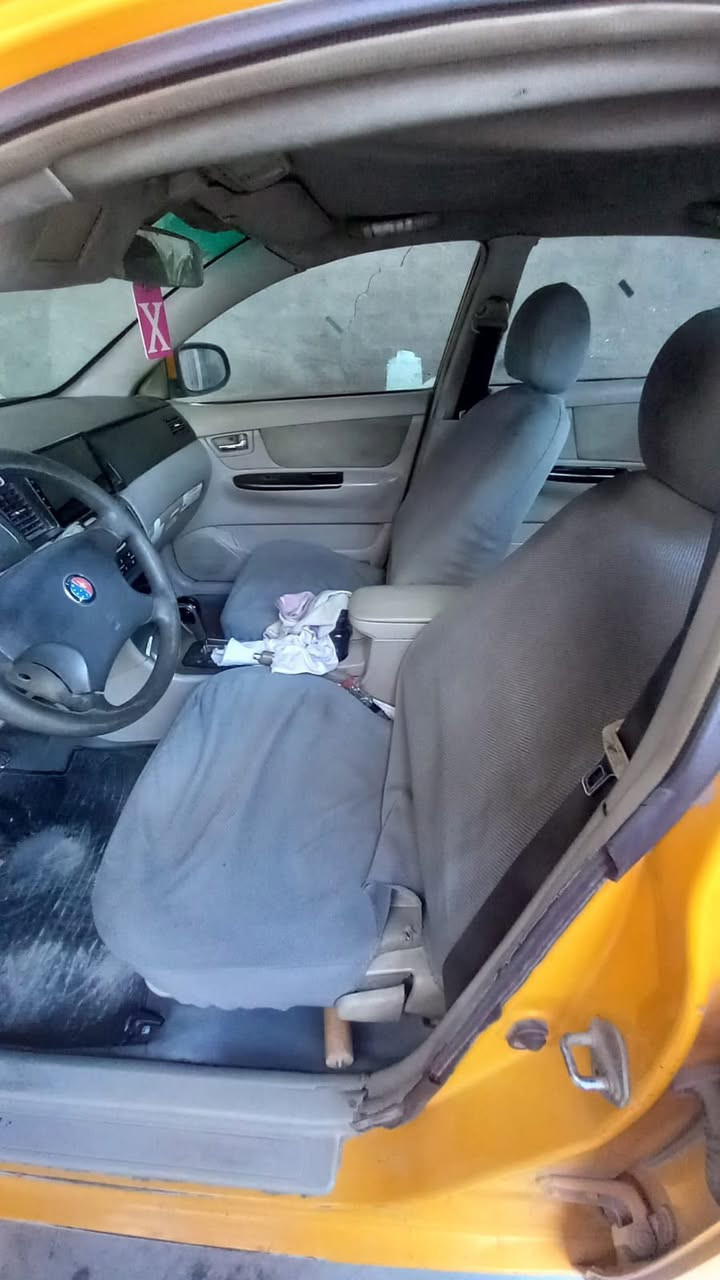 سياره جيلي كير و محرك كورلااوتماتيك موديل 2013 السعر 45 و بيه مجال رقمه بغداد الاتصال عله الرقم ***********
