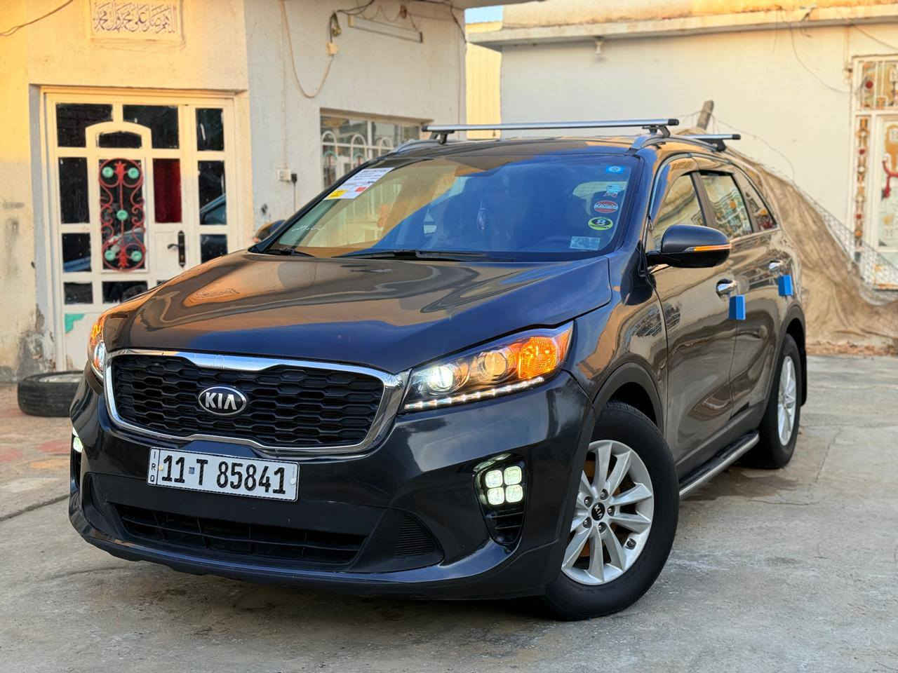 السلام عليكم للبيع كيا سورنتو 2019 فول مكينه 6 سلندر 6V وكير جدد 7 راكب غرفه جديده حداديه جديده تخم تاير جديد تبريد قطعتين ثلج لايت زينون رقم بغداد انگليزي سنويه لـ 30 (بسمي) السياره بيها صبغ عام شواصي ولغود وبچم وجنطه مكفولات اثر جراد السياره جديده كلش السعر 149 بيها مجال بيع مستعجل عنوان بابل ***********
