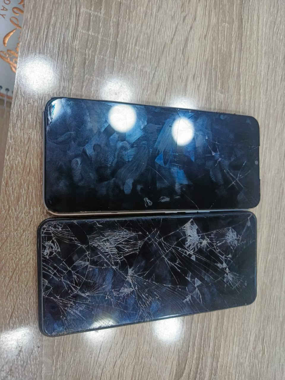 أجهزه نقص شاشات فقط 
ثنينهن ب ٣٥ الف
اكو توصيل مكاني بغداد 
***********
