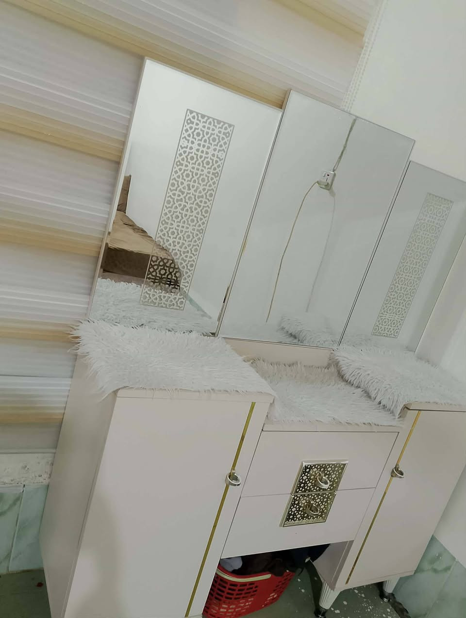 السلام عليكم غرفه تركي مستعمله
الضرر فقط بالجربايه 

شراي خابرني هذه رقمي ***********
