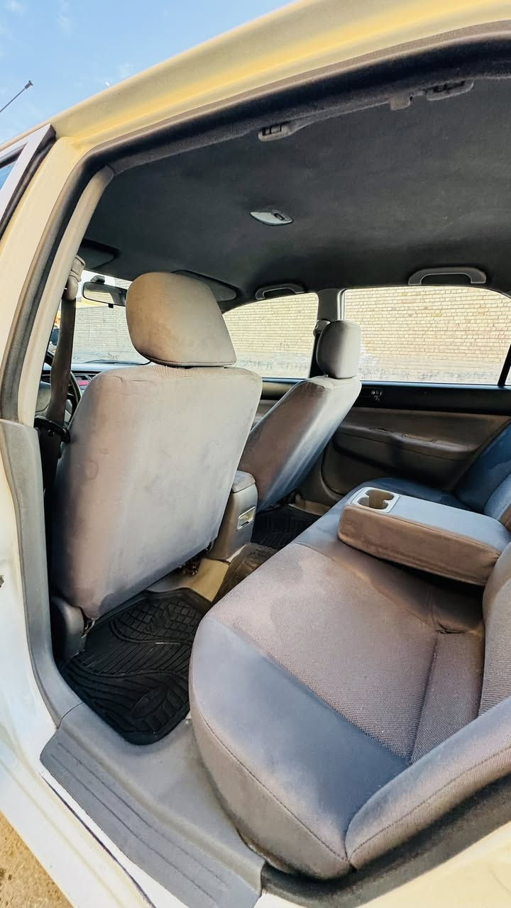 السلام عليكم لانسر للبيع موديل ٢٠٠٩ أو مراوس بكورلا ١٧،١٨،١٩،٢٠  السيارة نظيفة وبلادية مال شركة ماشية ٢٠٠  كير محرك كشر مكفول بيه بس بطارف البنيد رصعة ومصبوغة حك شبر  والباب الخلفية الورة الصدر بيه زرف ومكحل السيارة جاهزة من كلشي السعر ٩٦ بيهه مجال قليل. الرقم ***********
