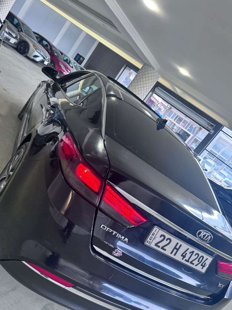 كيا اوبتيما موديل ٢٠١٦ فول فول 
سيارة قتعة و  نص صبغ بدون دواخل بدون ارباك كير محرك كهربائيات كل بشرط سيارة بانوراما كشنات جلد و كهربائي و خزن و هيتر ستيرن هيتر سيارة محرك ٢٤٠٠ gdi و ماشية ١٣٥ سعر سيارة ١١٨ ورقة مكان دهوك *********** دهوك, العراق
