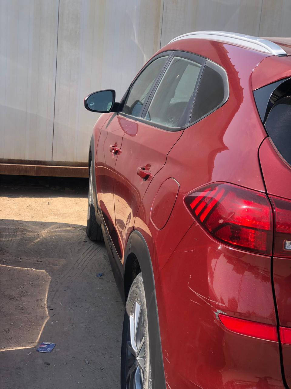 توسان امريكي مكينه gdi 
ماشيه ١٢٤ الف 
فيها منظومه غاز اضافه للبانزين 
ضرر فيها بابين تبديل 
مع جاملغ 
صور حادث موجوده  

السعر ١٥٥ ورقه وبيها مجال بسيط 

قبل فتره مسويله ادامه تايرات جدد وحداديه ايضا جاهزه من كل شي 

للاستفسار ***********
كربلاء
