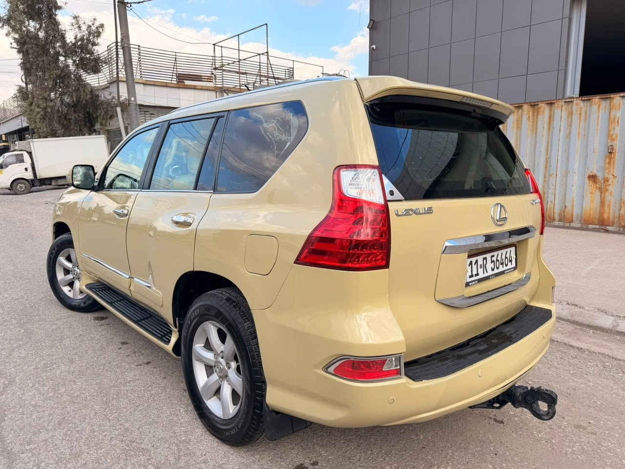 السلام عليكم مكلف بالنشر لكزز موديل 2012
بيع او مراوس حسب القناعه مكينه كير حداديه 
صدر تخم تاير تبريد ثلج المواصفات فول 1/1
رقم بغداد بأسمي سيارة تغيير لون ￼ 
‏مكان السيارة  بغداد
***********
