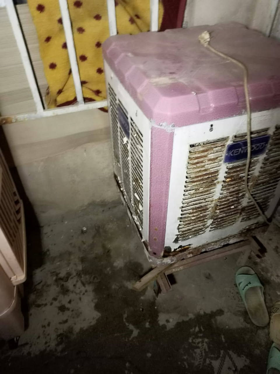 مبردة للبيع نظيفة وشغالة سعرهة ٥٠


**إذا كنت صاحب هذا الإعلان وتريد حذفه لأي سبب، رجاءا أرسل رسالة إلى الدعم الفني**