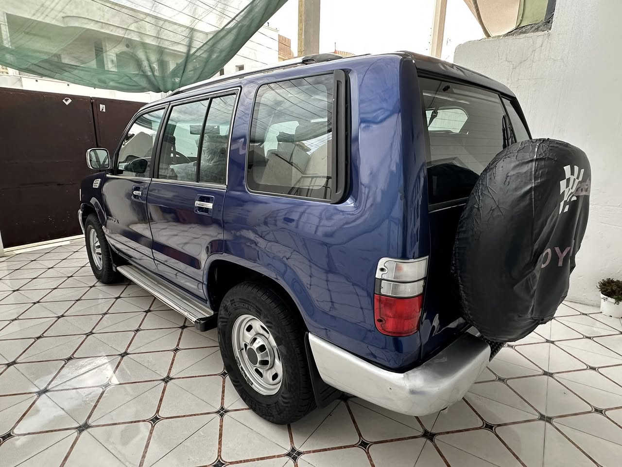 اسعد الله اوقاتكم بالف متابعينا الكرام ازوزة ياباني تروبر محرك بلادي ستة سلندر 3500 مال حاوية سيارة تبريد موديل 2001  رقم اربيل دولي سنوية  بأسمي  والهزة  جديدة  لوحات  جديدة   سنوية  مجدد  سيارة جديدة بمعنى الكلمة  سعرة  62  ورقة بي  مجال بسيط للشراي مال حك جية تيجي يمي عين غطة عين افراش اخدمك شراي يخابرني بيك خير اوتدلل لان ممتواجد عالفيس  ***********
