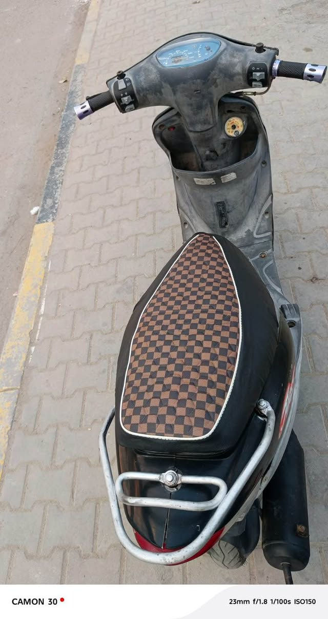 مرحبا ماكس قجمة كلها ابلادية سفل هندر شلعه معدل خير من الله كلشي شغال بيها لايت اشيار اسطاب سكن ابريكات  دبلات الدراجة احلى من الصور السعر ٦٥٠ في البصرة الجمهورية *********** البصرة, العراق
