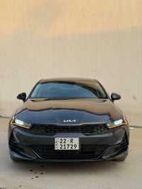 للبيع ‏ . k5  2024  ماشيه ١٨ الف    رقم اربيل الجديد تحويل للمشتري  مو...