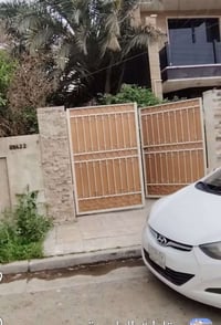 للبيع قطع من بيت  مساحة  ٣٠٠م واجهة  ١٠ نزال  ٣٠ م مساحة  ١٥٠م واجهة  ...