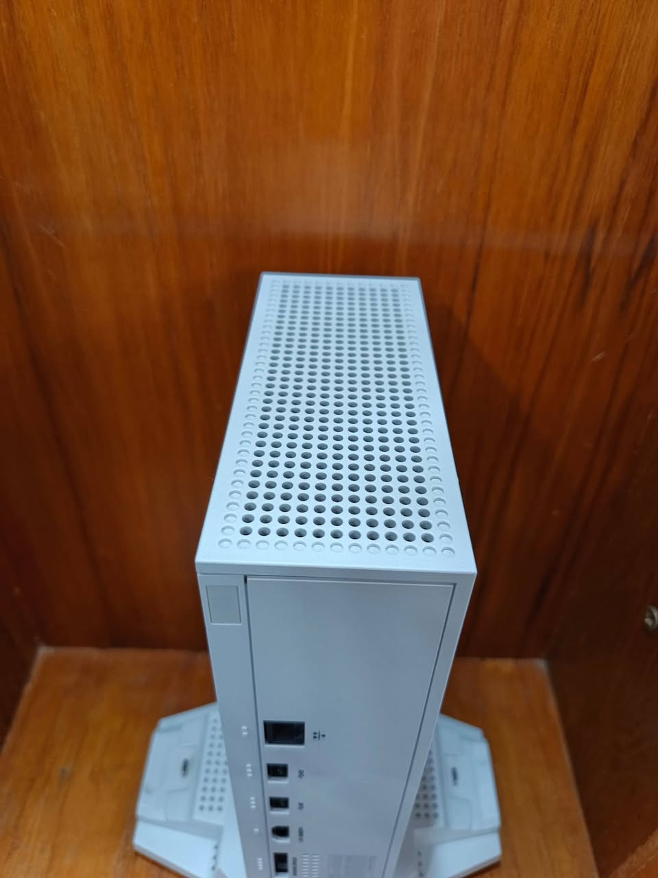 سلام عليكم من رخصة لادمن/اكس بوكس سيريس اس صدار2024 مستخدم جديد جداً الجهاز روعة😍 نضافه فوك95. 100 كدامك الجهاز شوف الجدادة صار 3 اشهر من مشتري لا مصلح لا داخل صيانه بعده بل لوك مال شركة الجهاز وياه الجوستك لاصلي نضافه الجوستك 100بل100 ما داخله صيانه وياه محتوياته لاصلية  وياه قاعدة فان تبريد وبطاريات عدد 2 الجهاز400الف قفل🔒 مكاني بغداد الغزالية شارع الضغط.رقم الهاتف***********📞 بي وتساب او تريد ادك علي/+هديتك شهر كيم باس التمت❤
