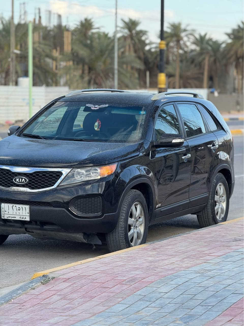 سلام عليكم 
للبيع سورنتو ٢٠١٣ وارد امريكي السياره بدون حادث بس بيه صبغ بل باب الصدر يعني قطعه وحده السياره كلش نضيفه.

الموصفات/
السياره 4X4 وتكدر تفصله يصير سحب امامي
المحرك ٦ سلندر ٣٥٠٠ LX
السياره بيه نضام المنحدرات
سياره ٧ راكب
قطعتين تبريد شغال
السياره ماشيه 164

مكان السياره كربلاء السعر 140$
رقم التلفون *********** كربلاء, العراق
