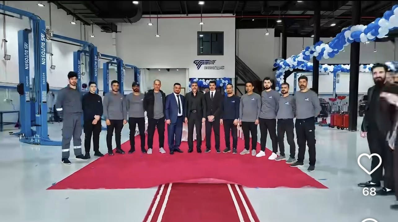 ورد عن النبي -صلى الله عليه وسلم-: 
- (من أتى إليكم معروفا فكافئوه فإن لم تجدوا فادعوا له )
من هذا المنطلق اتقدم بشكري واعتزازي الى مركز مركز النخبة لصيانة السيارات  الكائن في مدينة الرمادي قرب مجسر الجامعة - والقائمين عليه لحل مشكلة السيارة والتي طالما اشغلتني دون نتيجه … الا ان القائمين على المركز الذين تميزوا بالدقة المتناهيه والصبر ووجدوا المشكلة ، متجاوزين بذلك الاعطال البديهية والروتينية ناهيك عن الاخلاق النبيله وحسن التعامل والشكر موصول ايضا الى الاخ بلال نيسان الذي قام بتزويدي بقطع الغيار احسن الله اليهم وجزاهم خير الجزاء.


**إذا كنت صاحب هذا الإعلان وتريد حذفه لأي سبب، رجاءا أرسل رسالة إلى الدعم الفني**