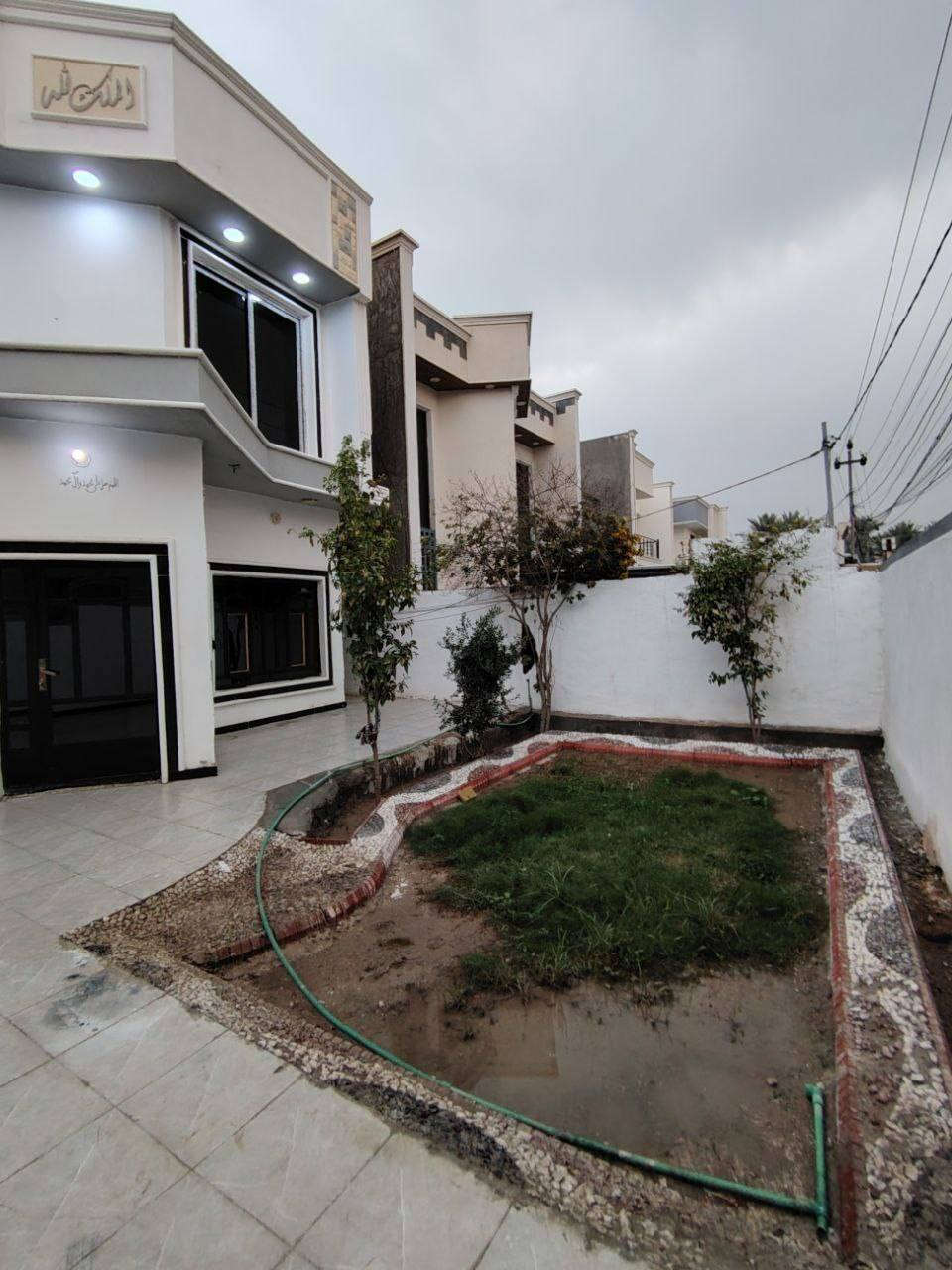 دار للبيع طابقين المساحة 320م يحتوي على استقبال ومطبخ وكلدور واربع غرف نوم وصحيات داخلية وخارجية
موقع الدار #ورديه_داخل قرب الامام سيد موسى
للاستفسار الاتصال على هذا الرقم ***********
