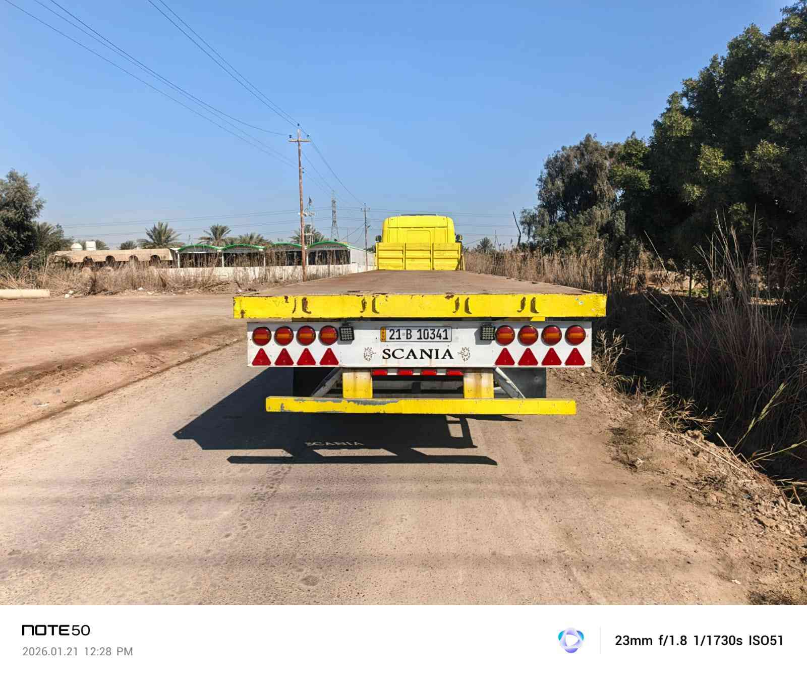 السلام عليكم سكانيا موديل 2005 السياره مكينه 500 انجكتر خطين خير من الله گير كوبرة شاص مكفول عربانه مكفوله دناگير 14صيني مجموعة خير من الله شاصي 16 السياره سنگل امامي بلادي السيارة تخم تاير ما عدا زوج بالعربانه السياره مصبوغه صبغ شركات 
مكان السيارة سيطرة اللج الجديدة 
انبيع راس وعربانة فقط والعربانة مربوطة وراها 
السيارة اباسمنة رقم سليمانية شرط التحويل شرط التحويل    السعر 330 قابل للتفاوض 
والسيارة مشتغلة علا خط البصرة  وجاهزة عايزهة بس ستر الله 
الشراي يتصل وبالخدمة
‏‪***********‬‏
***********
