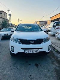 سورنتو 2014 رقم دولي باسمي تريد وكاله تريد تحويل 7راكب 3قطع تبريد بدون...