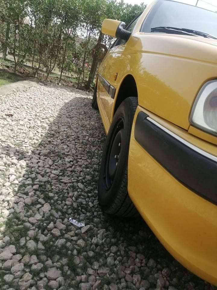 سلام عليكم بيجو بارص موديل 2015 مكفوله على وضع الشركه جديده بمعنى الكلمه سبير مانزل مكينه كير حداديه مشط تخم تاير كله جديد شغل وتطلع للشارع ماناقصه برغي واحد أمانت الله السعر 60 وبيه مجال قليل ***********
