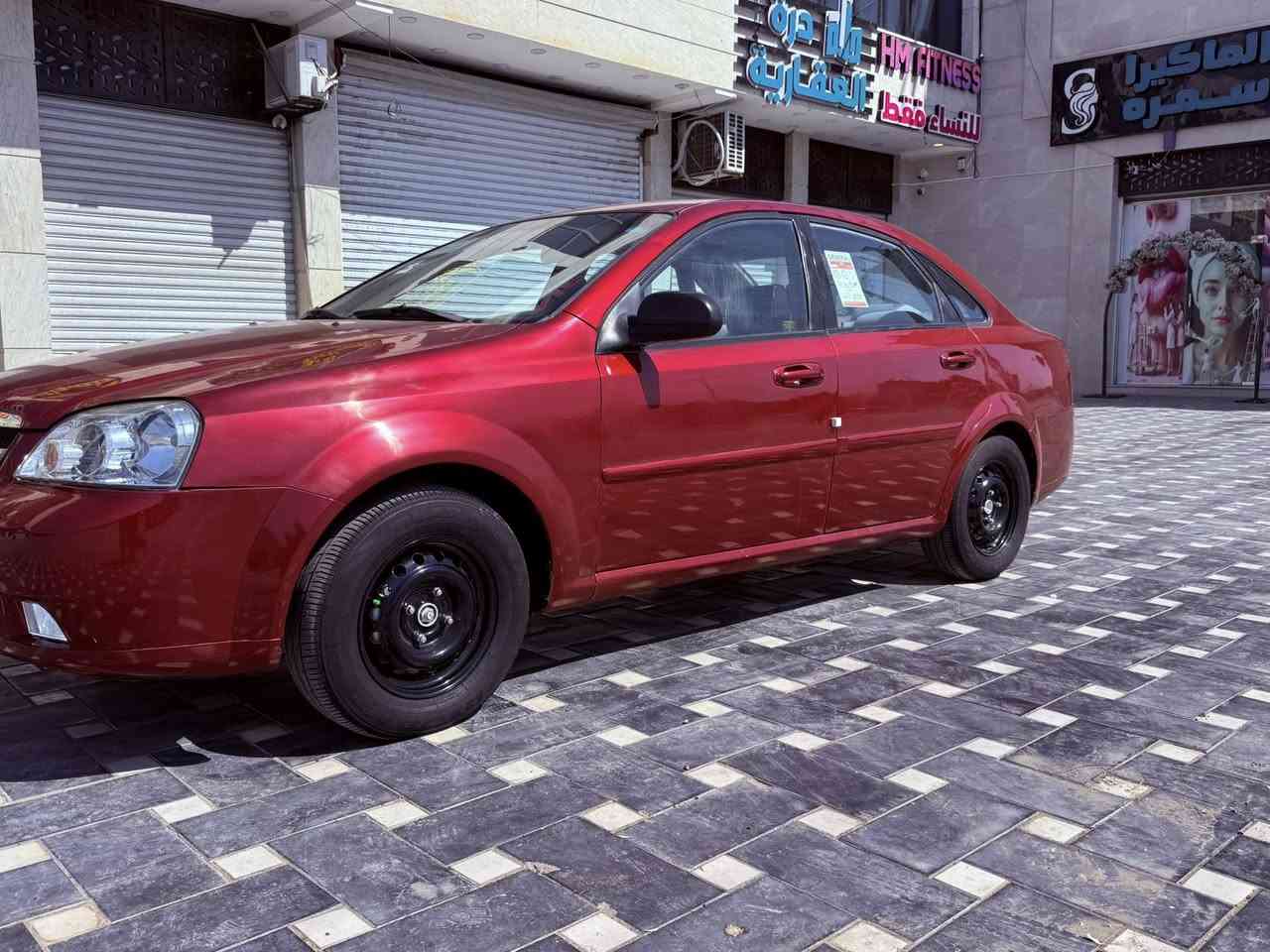 السلام عليكم شباب عندي اوبترا موديل 2005 كير عادي للبيع ماشيه 183 حقيقي مكفوله الضربه والتبديل صبغ بس الصفاح اثر جراد كير محرك خير من الله صدر امامي خلفي جديد تبريد ثلج تخم تاير مدوشمه عام بسمي تحويل ثاني يوم تراي وين ما يعجبك السياره مال جناي جاهزه عل آخر حبايه للشراي يتصل *********** مكاني بغداد حي اور
