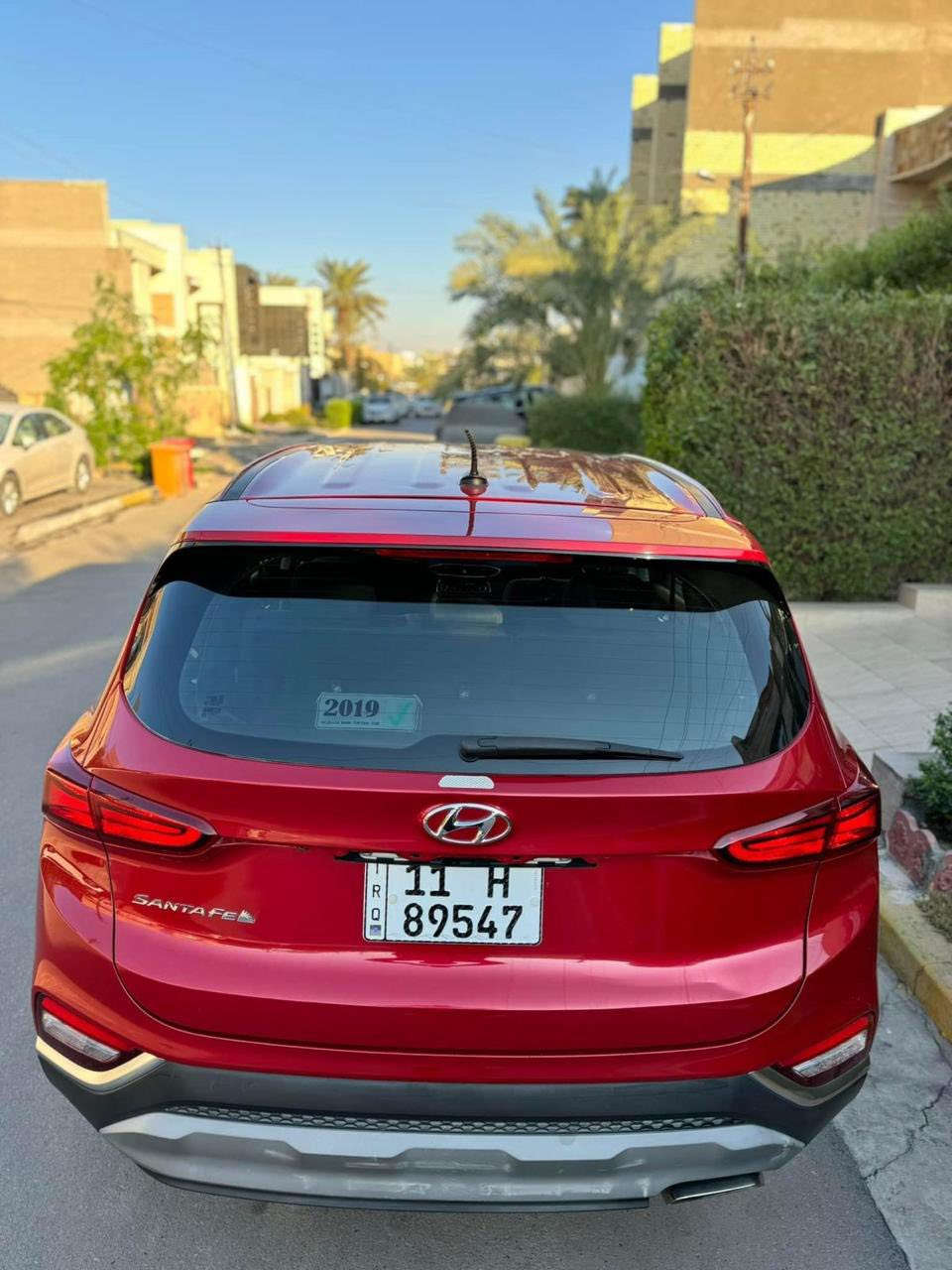 سلام عليكم
اخوان سنتافي امريكي 

2019
حادث بس دعامية الاماميه كما واضح بصور 
محرك 4 سلندر
محرك كير مكفول  
لايت زينون عدسه
تحديد مسار 
رادارات امامي 
رادارات جانبيه 
هندي بريك بصمه 
اوتو هولد 
انضمه قياده مختلفه 
سياره ستعمل شخصي قليل 
ماشيه73 ميل  
سعر167$
اي نقص مابيه 
مكان سياره قضاء الدجيل

‭0780 071 2934‬
