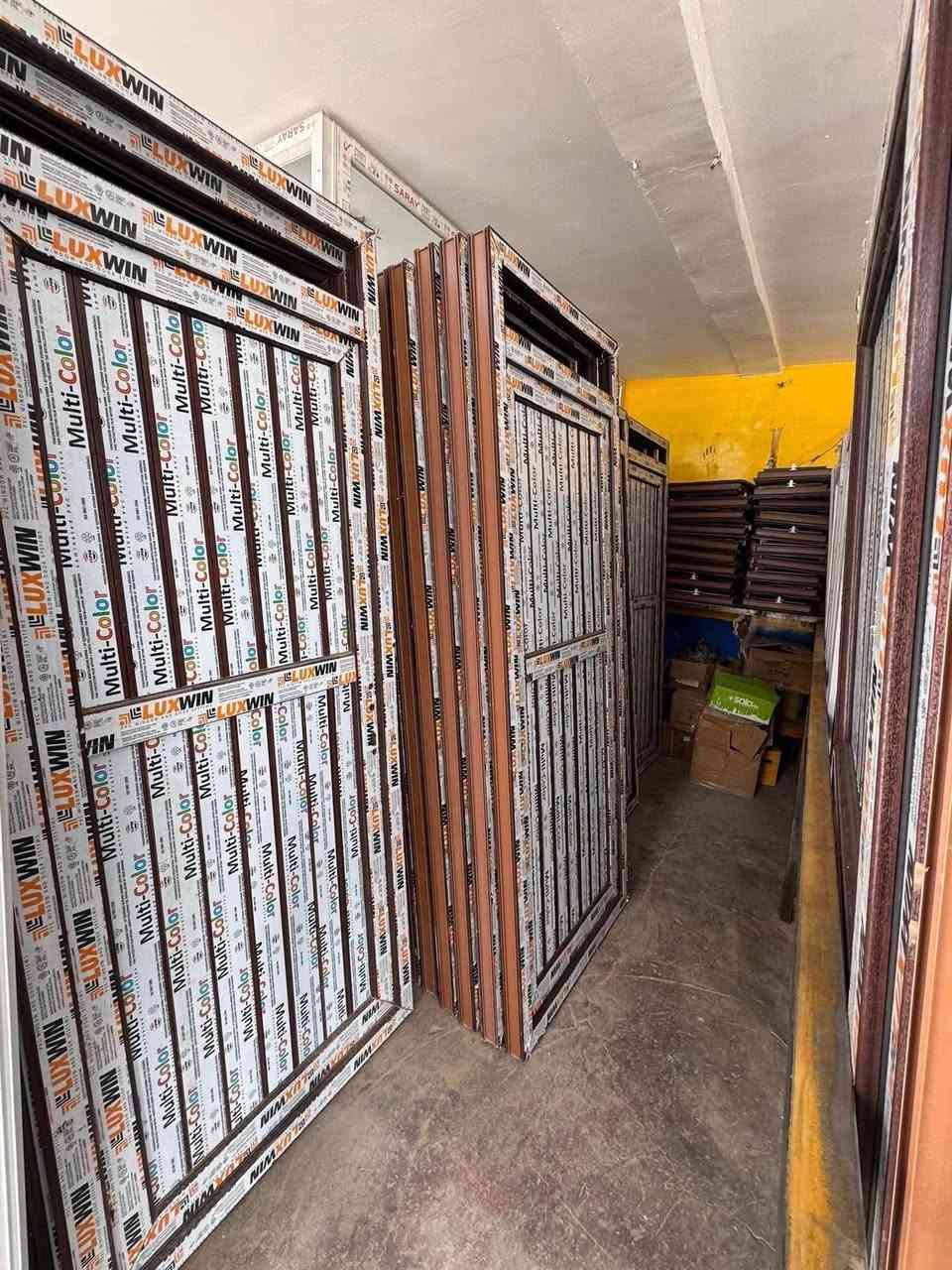 ***********
العنوان تكريت حولي الزهور مجاور مدرسة النضاميه 

متوفر ابواب pvc تركي الابيض السعر ٧٥ 
وابواب جوزي تركي اصلي مع الضمان السعر ٨٠ الف  
وابواب عراقي ابيض السعرر ٥٥
شبابيك بلاستك جوزي تركي الاصلي جميع القياسات
