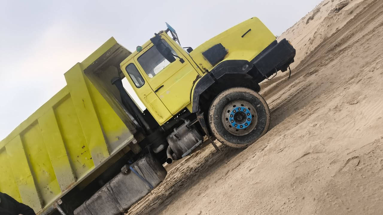 رينوو موديل 93 جاهزه للشغل 
تواير كامله جديده سنويه لل2030
مكان السماوه المملحه السعر 17 وبيه مجال 
للتواصل ‏‪0783 341 0997‬‏
