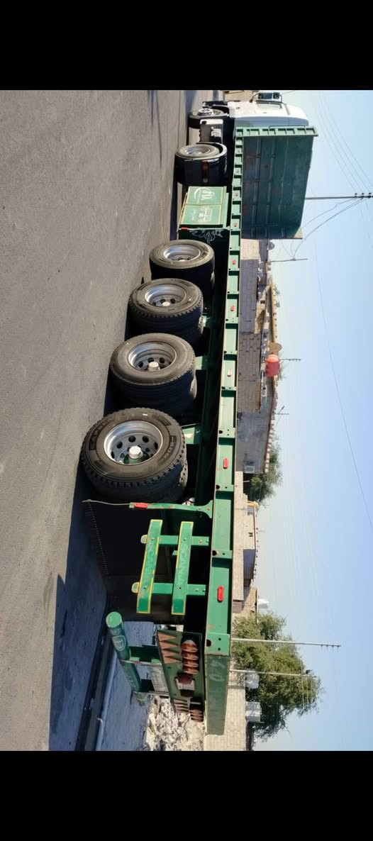 سلام عليكم عربانه للبيع
4 محاور تخم تاير دناكير 14 طوله 12و85 سعر 130وبيه مجال شراي يتصل رقم الهاتف ***********
