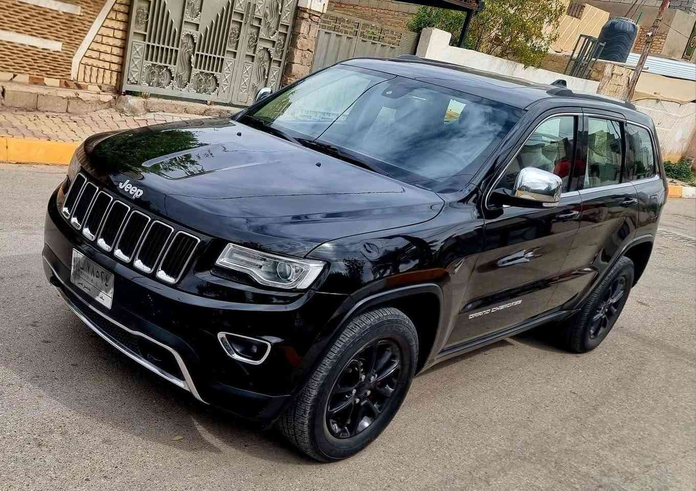 جيب لاريدو موديل 15 خليجي مكفولة من الصبغ والبارد والتبديل رقم بغداد ماشية 85.الف ميل كير مكينة مكفولات من الفتح صدر امامي وخلفي جديد تبريد ثلج مكاني ديالى بعقوبة السعر 240 للاستفسار  ***********//***********
