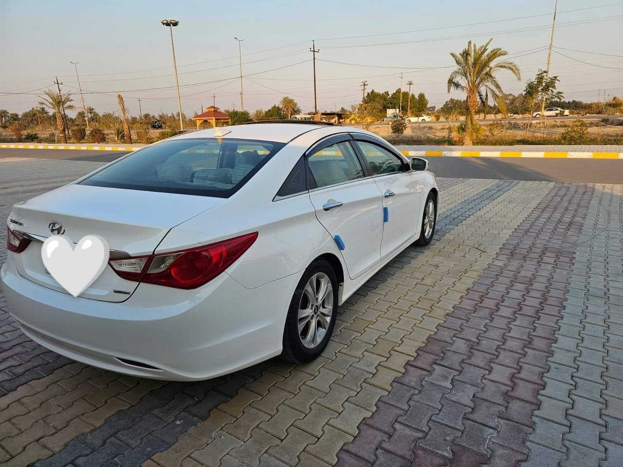 السلام عليكم
للبيع هونداي سوناتا موديل 2013 امريكي رقم بابل مشروع
وطني سنويه 2028 فول مواصفات واحد على واحد 
مواصفات
فتحه
بصمه
اشاير بل مري 
ماشيه 73الف حقيقي 
كشنات جلد 
وبعد ومواصفات معروفه
سياره جديده بمعنه الكلمه 
قطعتين صبغ بدون حادث
مكينه 2400 مكينه وكير مكفولات
السعر. 112 وبيه مجال 
العنوان واسط كوت 
للاتصال ***********
