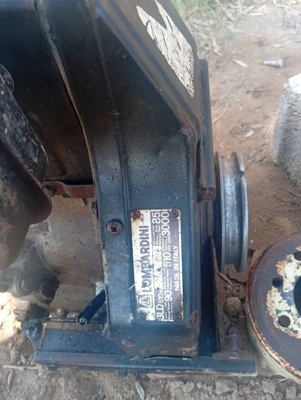 للبيع 
*********** 
نضاف وشغالات بس ينرادلهن ترتيب
