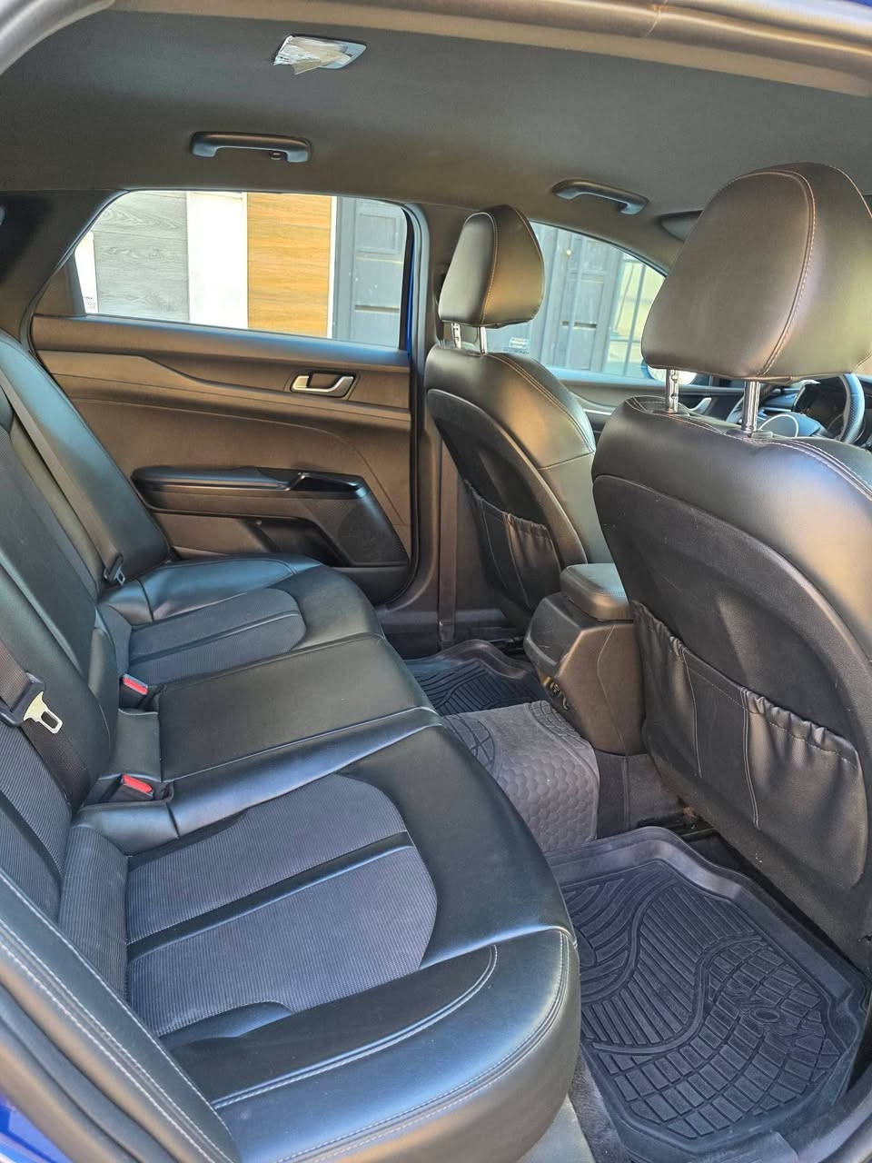 كي فايف جي تي لاين 2022 امريكي رقم دهوك
محرك 1600 تيربو دفع رباعي

 داخله كلين بيها ضربه من ورا ضربه داخل العراق مرجعه على البارد بدون دواخل 

مواصفاته:

تحكمات استيرن تثبيت مسار تثبيت سرعه قياده ذاتيه على احطوط الشارع رادارات نقاط عمياء تدفئت كشنات شاحن وايرليس شاشه لمس 

السياره ماشيه حاليا 83 الف كيلو متر وقابل لزياده 

رايدها 185 ورقه 

***********

ملاحظه صورها بالمزاد موجوده 

مكاني الموصل جانب الايسر
