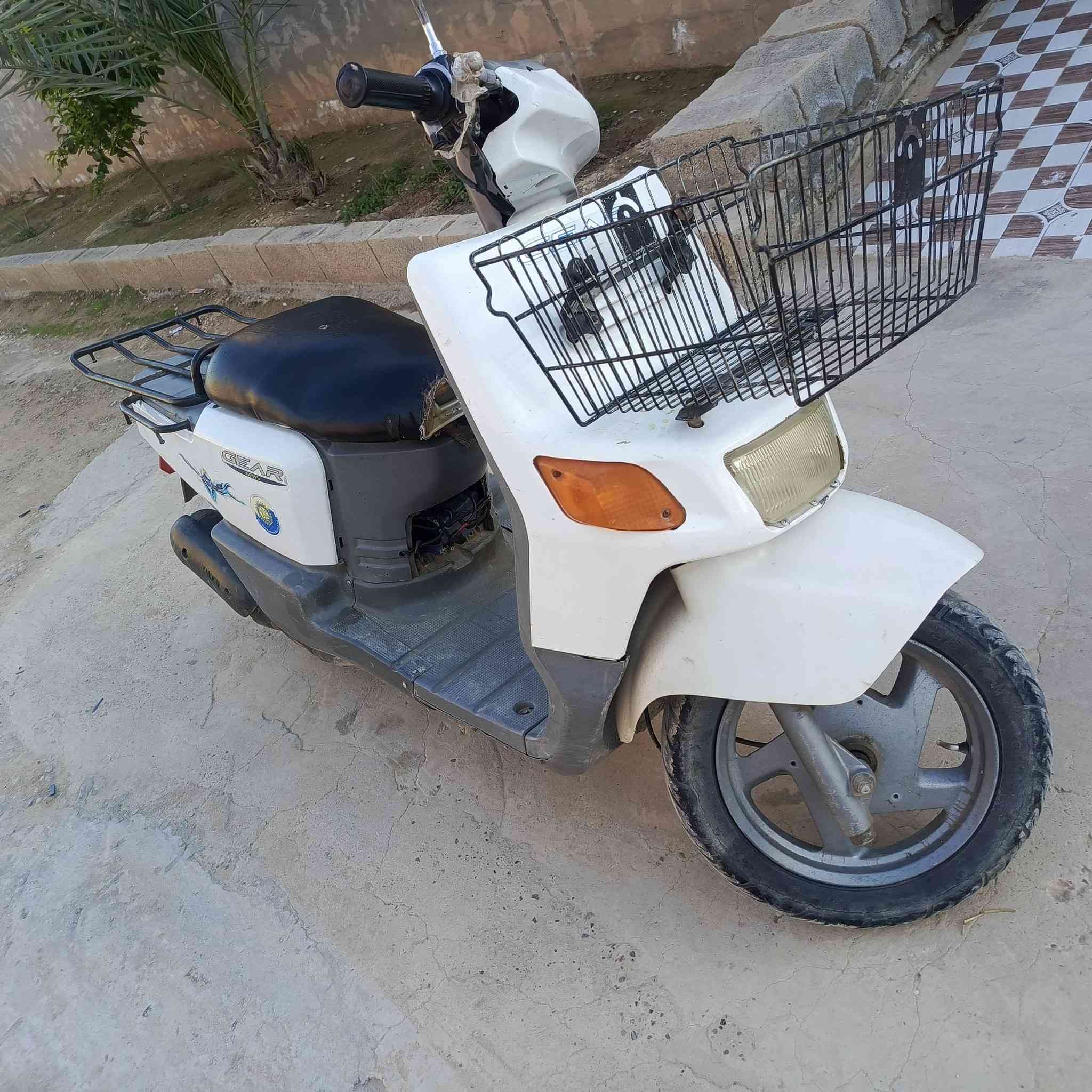 دراجه بيكم ياباني 60 كهربائيات كلها شغاله السعر 250 ***********
