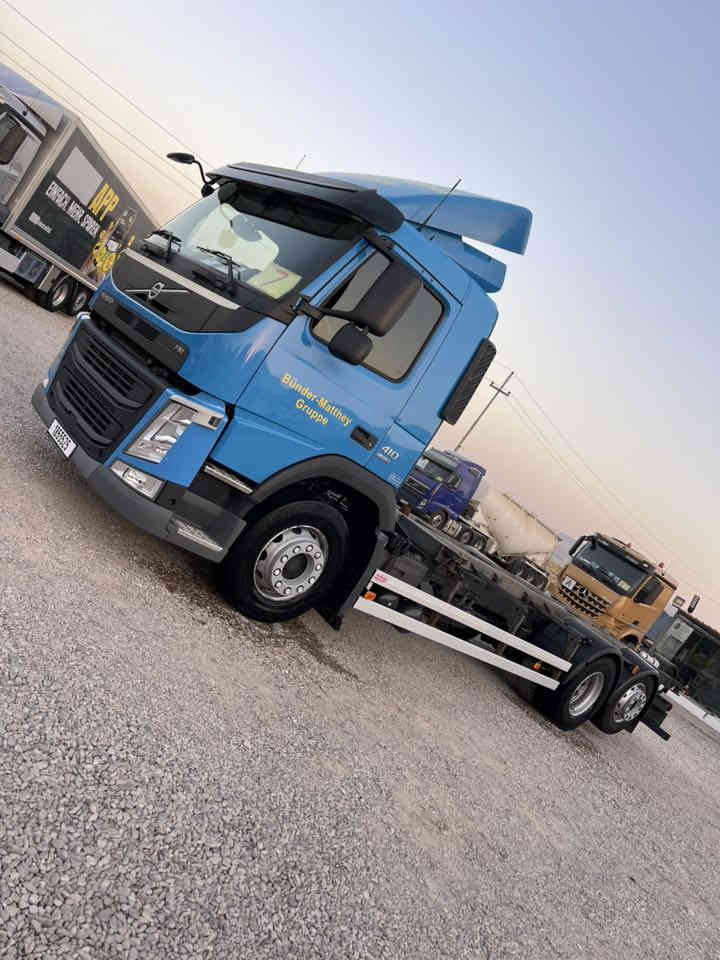 Volvo. 2016.  410.  سيارة Egor عنوان السليمانية.   ***********
