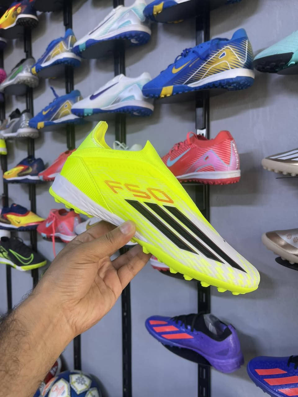 العنوان بغداد المعامل البستان مجاور مطعم اوراس 
متوفر توصيل


**إذا كنت صاحب هذا الإعلان وتريد حذفه لأي سبب، رجاءا أرسل رسالة إلى الدعم الفني**