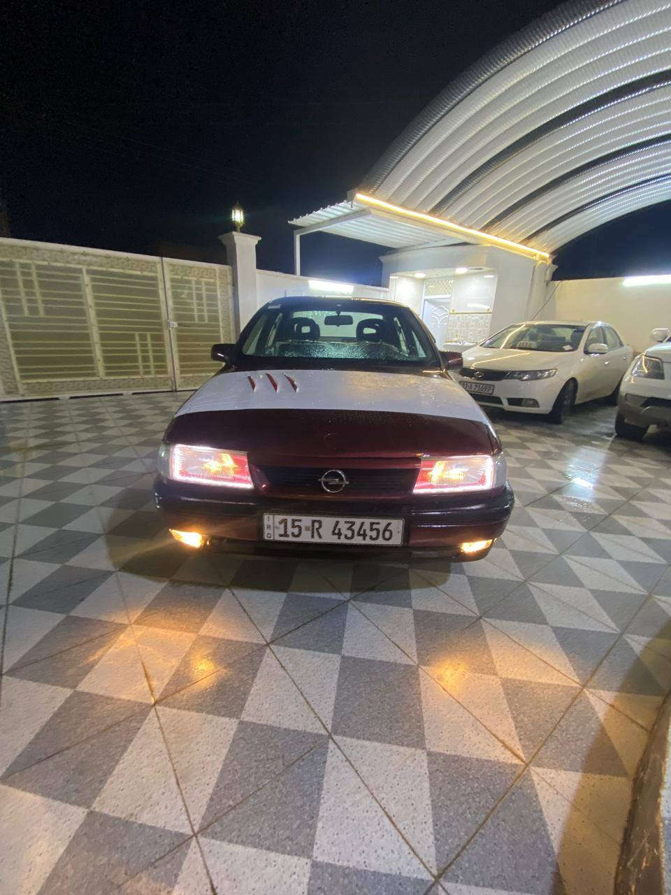 سلام عليكم 
للبيع فكتره محرك 20
رقم جديد
محرك كير شرط الك فحص 
نشاط فول 
جام كهربائي 
سنتر لوك 
مصبوغه لجماليه ربع متصرف عليهه 
جاهزه من كلشي سعر 33بيهه مجال بسيط 
تواصل ***********
