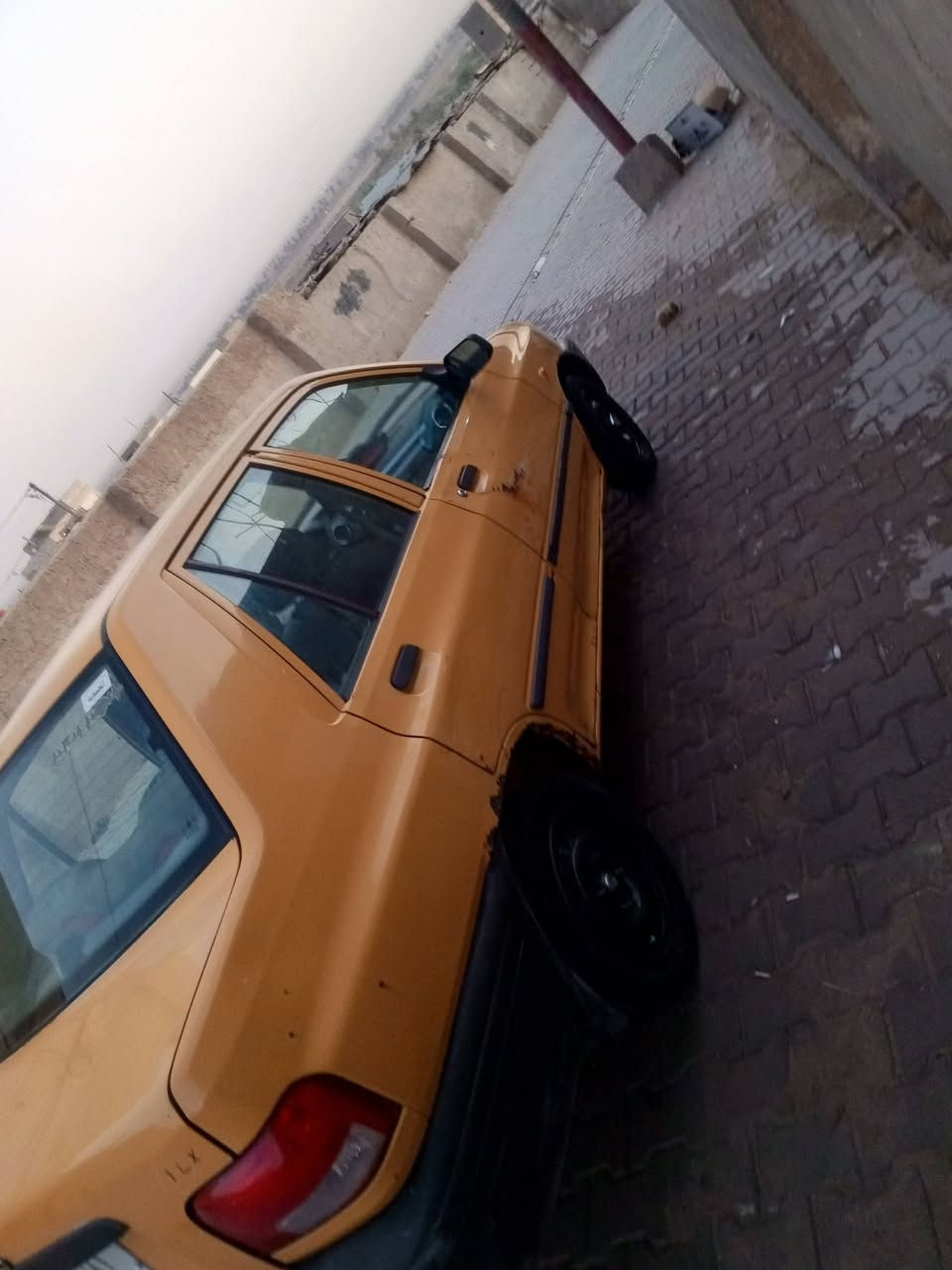 للبيع 2015 رقم مثنى مميز سنويا لل28 كفاله عامه من ضربه وتبديل وصبغ محرك وكير شرط تخم  تاير كهربائيات شغاله حداديه زينه سياره مال جناي مكان السياره النجف الاشرف ناحيه الرضويه 
ترهم مراوس. 
السعر 29
***********
اتصل وتدلل
