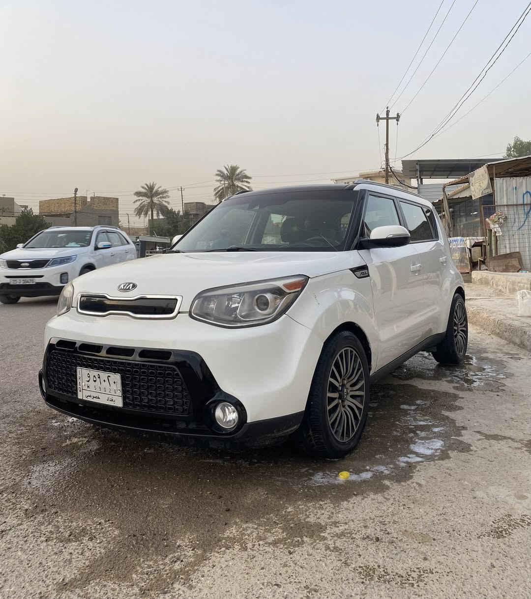 السلام عليكم كيا صول للبيع 2016 فول مواصفات لمتد بصمه شاشه تحكم ستيرن تحكم كشنات بصمة ابواب بنراما السياره جاهزه مابيه نقص بيه 3 قطع صبغ فقط بدون دواخل رقم بغداد تحويل مباشر مكاني بابل حي الزهراء *********** 
السعر : 113
