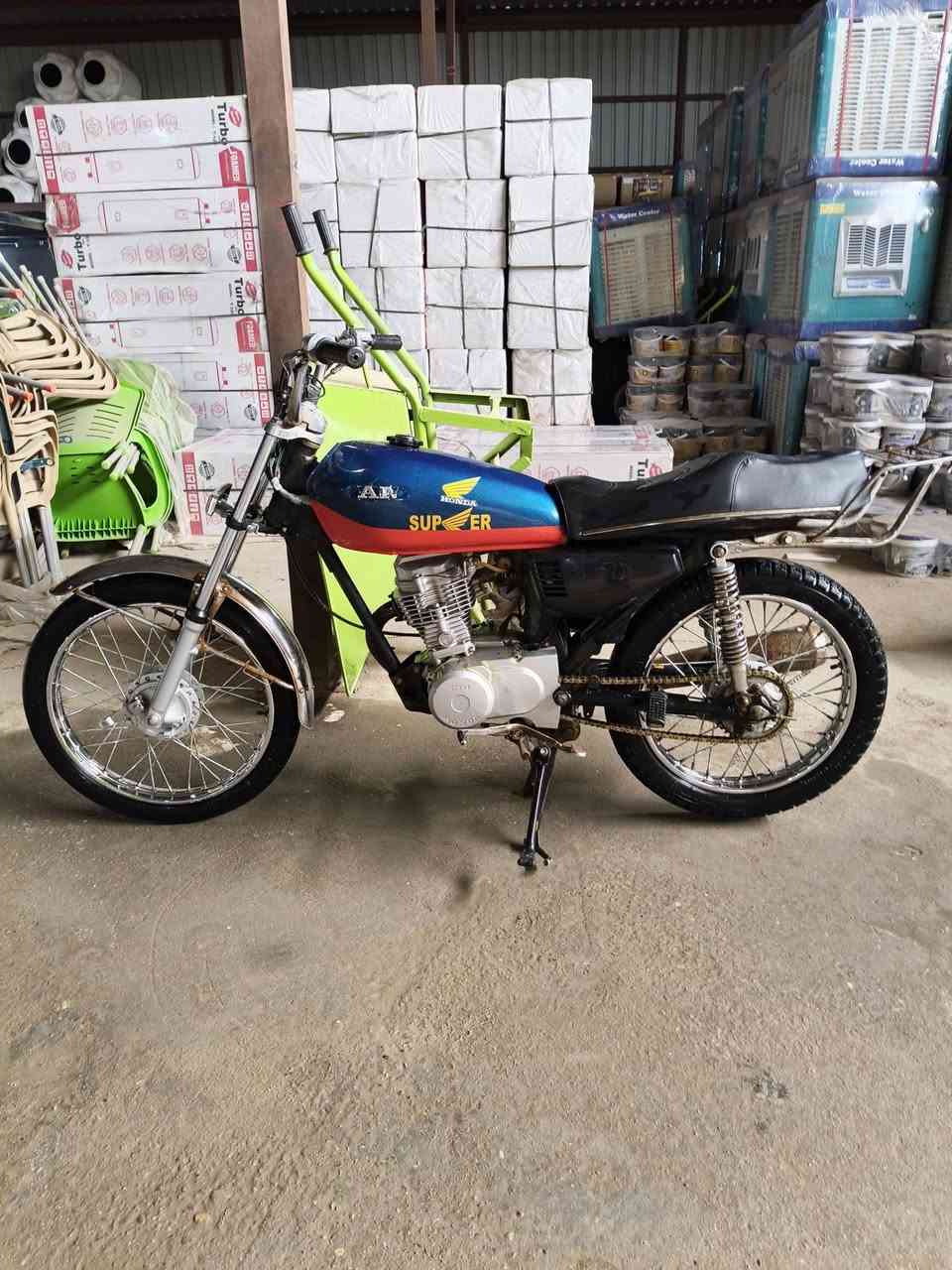 للبيع 500وبيها مجال


**إذا كنت صاحب هذا الإعلان وتريد حذفه لأي سبب، رجاءا أرسل رسالة إلى الدعم الفني**