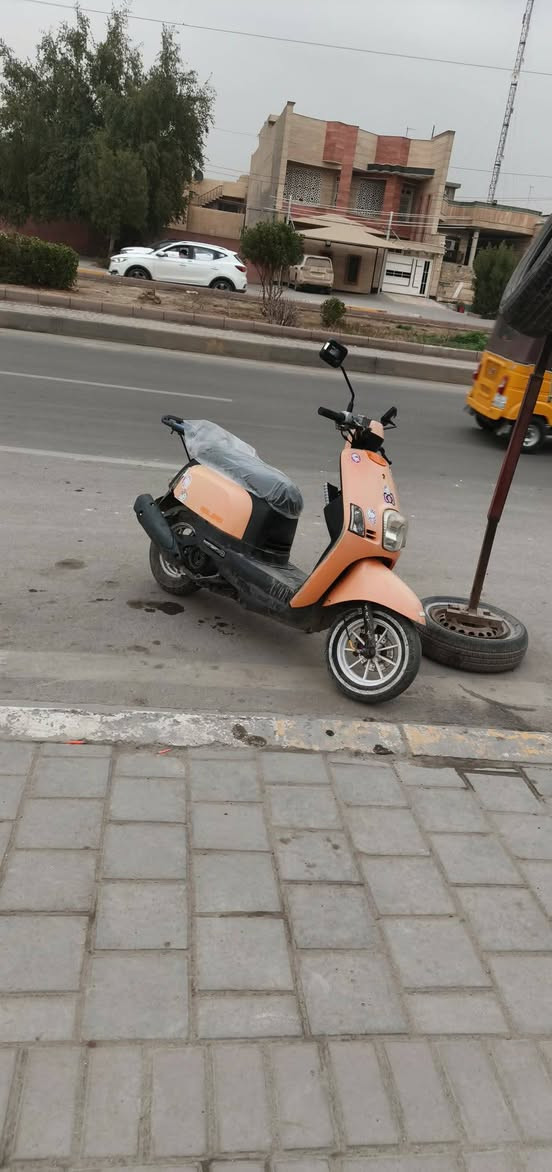 سلام وعليكم بوليس للبيع مكفوله كفاله عامه مابيها كل نقص دراجه رمبه سلف وهندر ممفتوح بيها برغي مكاني بغداد الشعب السعر ب٦٥٠ الاستفسار ***********
