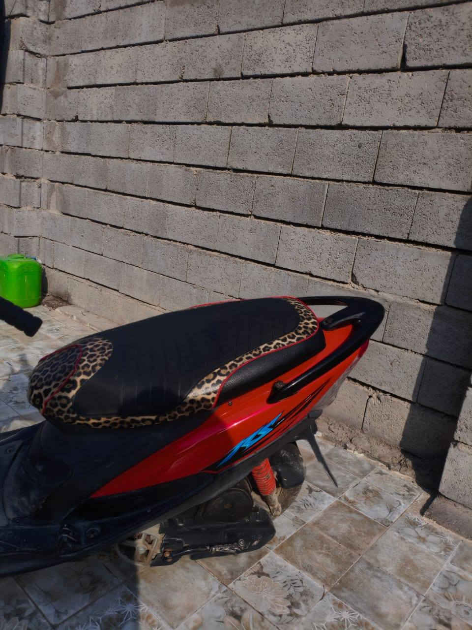 سلام عليكم شباب ماكس عدله للبيع مختمه الدراجه خير من الله شلعه ومعدل ومكينه ناعمه الدراجه مبدل بس بوشه 55ولفات الابلاد الدراجه كامله من كلشي كلوبات اشاير سلف السعر 650وبيها مجال للطيبيب هذه رقمي ***********
