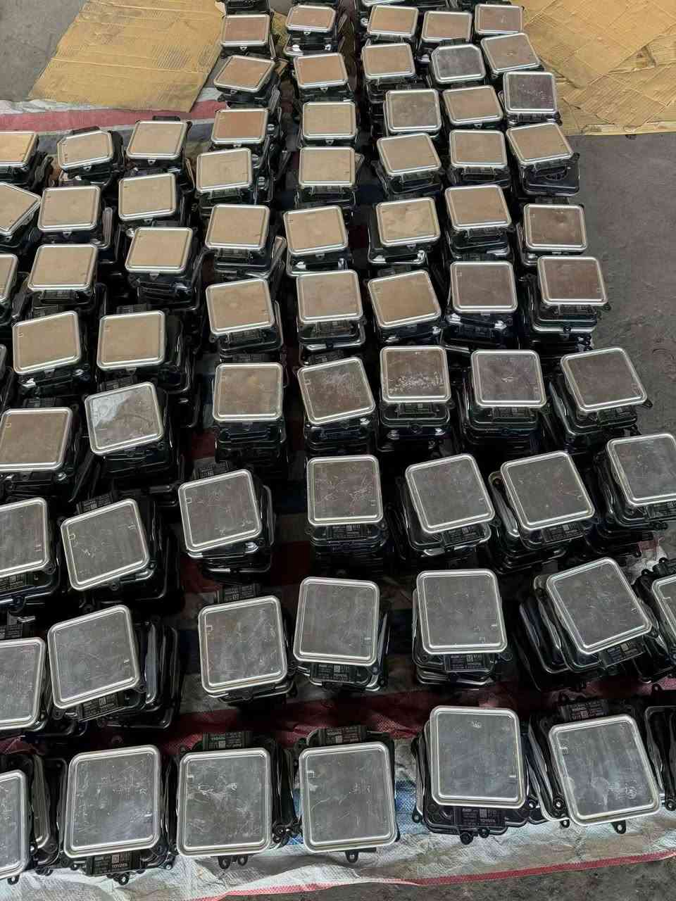 يتوفر جميع محولات  لايت  اصلي تفصيخ جمله جميع سيارات تويوتا تواصل على ويس اب ***********
