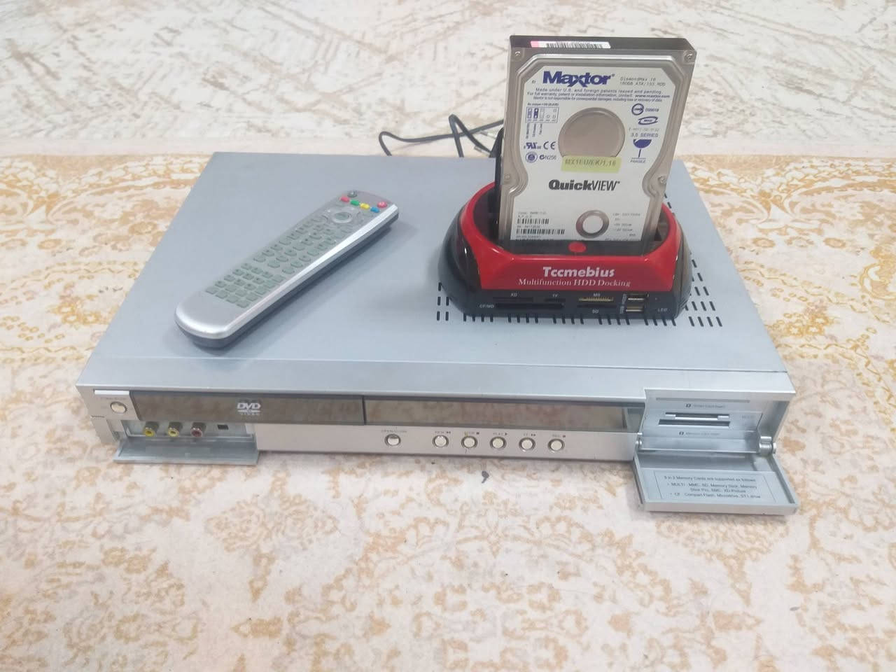 السلام عليكم جهاز ديفيدي ستلايت هارد يسجل من الستلايت والديفيدي وتربط عليه اي جهاز خارجي يسجل بالهارد ويا هارد ثاني وقاعدة قارء هارد وريمونت الجهاز كل هذا للبيع بسعر ١٠٠ الف


**إذا كنت صاحب هذا الإعلان وتريد حذفه لأي سبب، رجاءا أرسل رسالة إلى الدعم الفني**