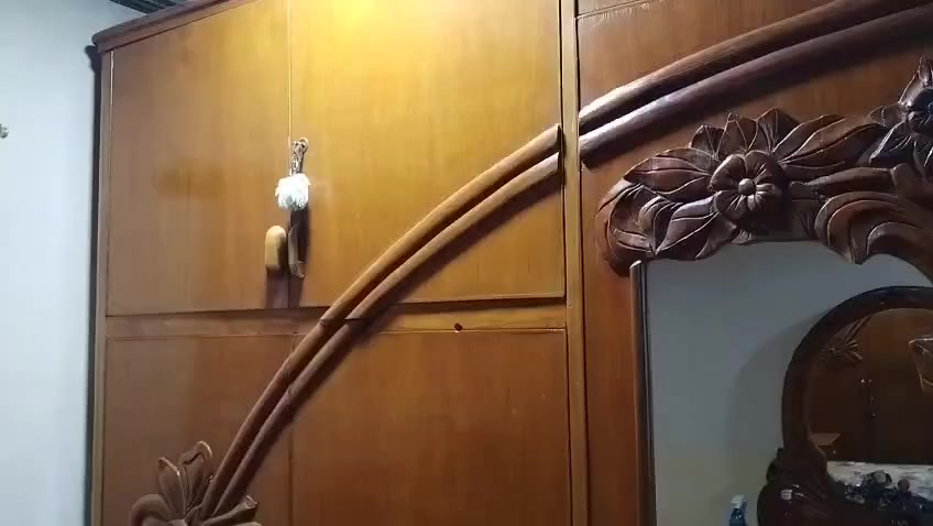 غرفه نوم للبيع سعر 500 الاستفسار ***********
