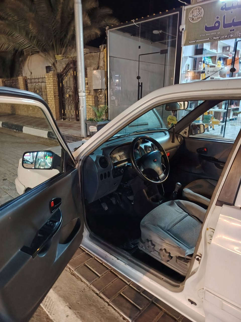 السلام عليكم للبيع سايبه 2013رقم بغداد بسمي محرك كير تبريد ثلج السياره كفاله عامه من الضربه ماعدى تعمير خياساتها وتكحيلات المكان كربلاء الحسينيه السعر 41وبيه مجال قليل للتواصل على هذا الرقم ***********
